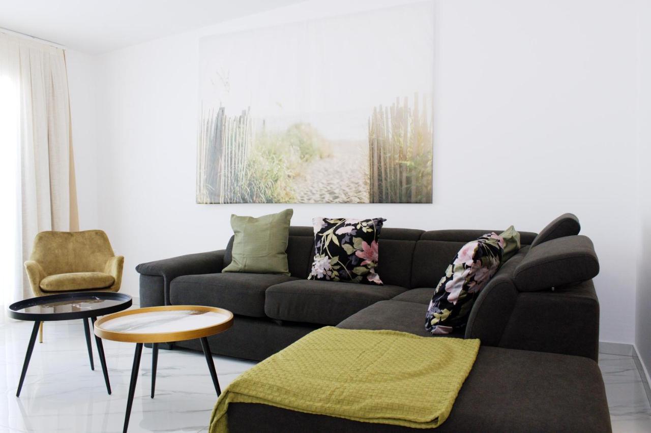 Musan Boutique Apartments アヤナパ エクステリア 写真